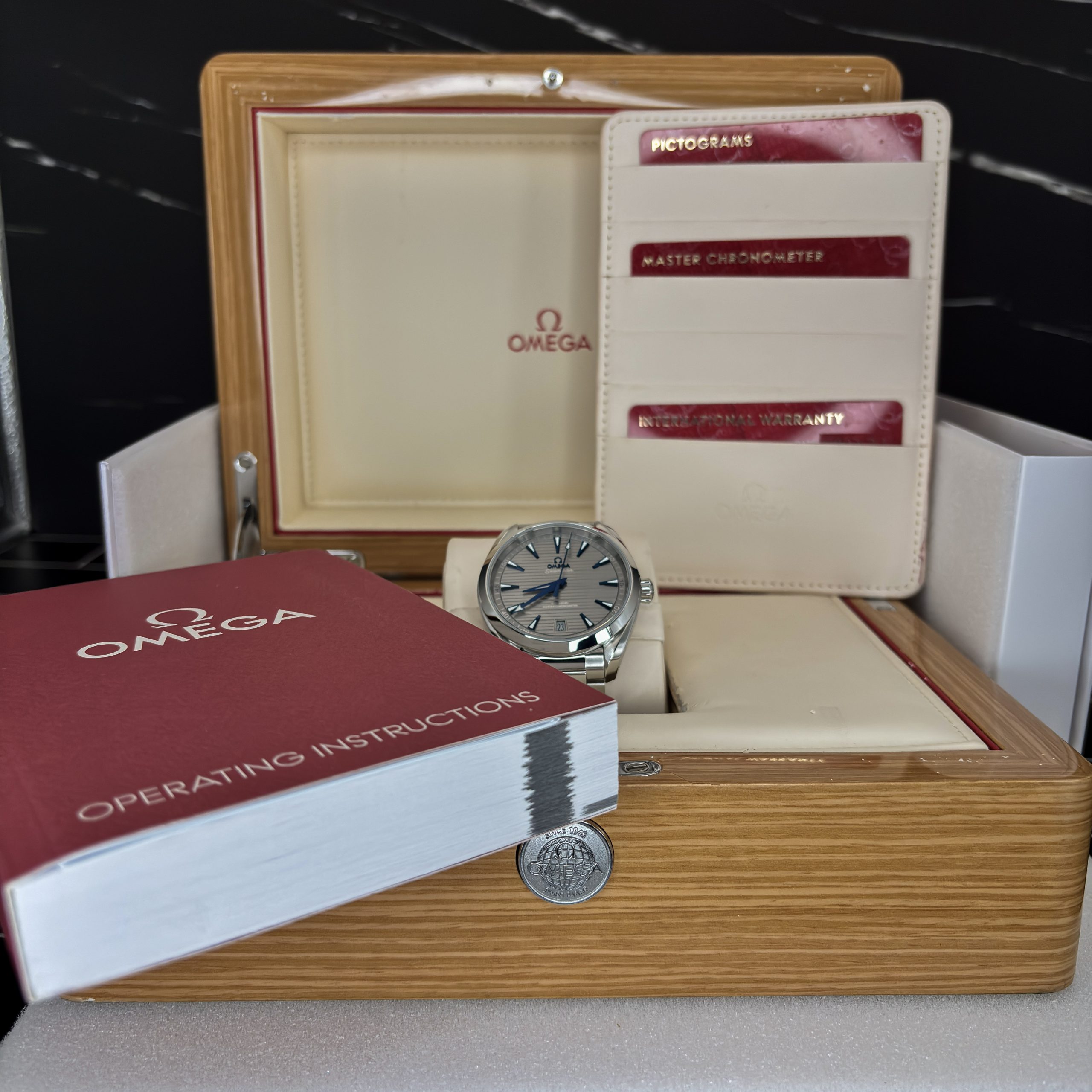 Omega Seamaster Aqua Terra - Image 3